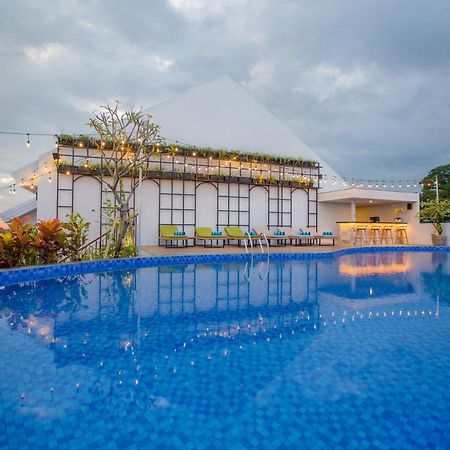 Rv Hotel Gianyar Ubud Extérieur photo